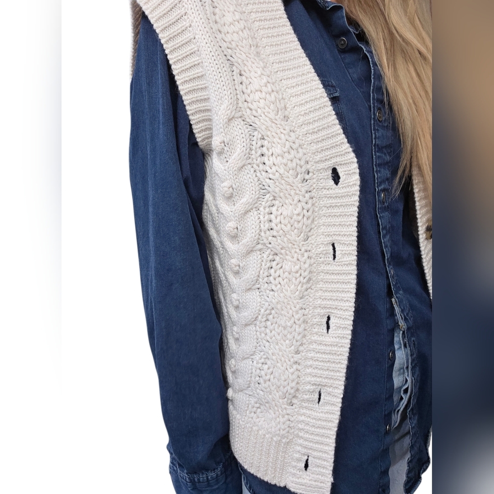 White Stuff Cable Knit Sweater Vest Wool Blend US 8 Button Front Preppy - Picture 5 of 9